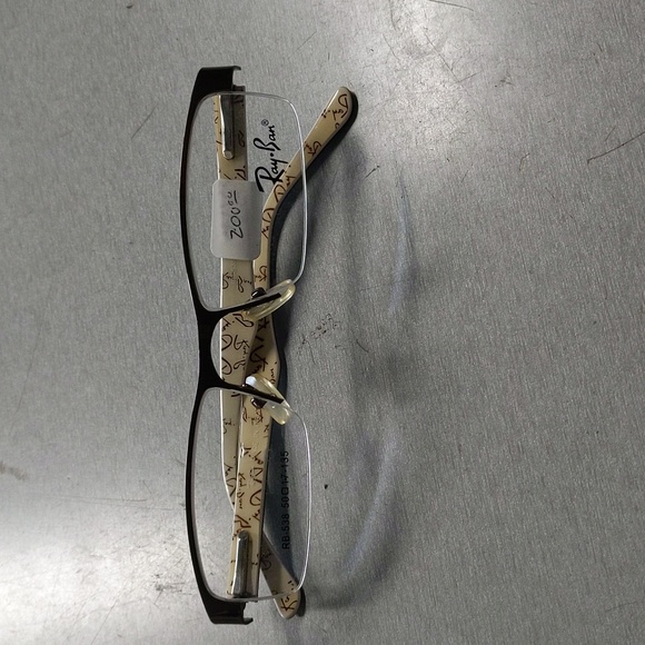 Ray-Ban - Picture 1 of 3